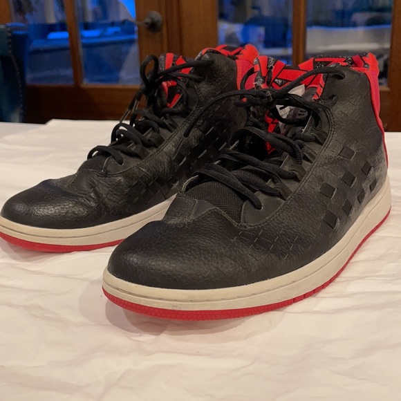 Red and Black Men’s Jordan’s - Picture 3 of 5